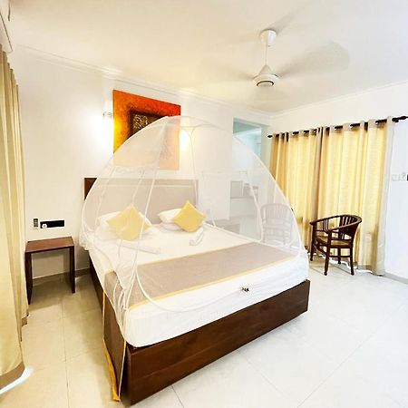 Dambulla Rock Arch Bed & Breakfast Exterior photo